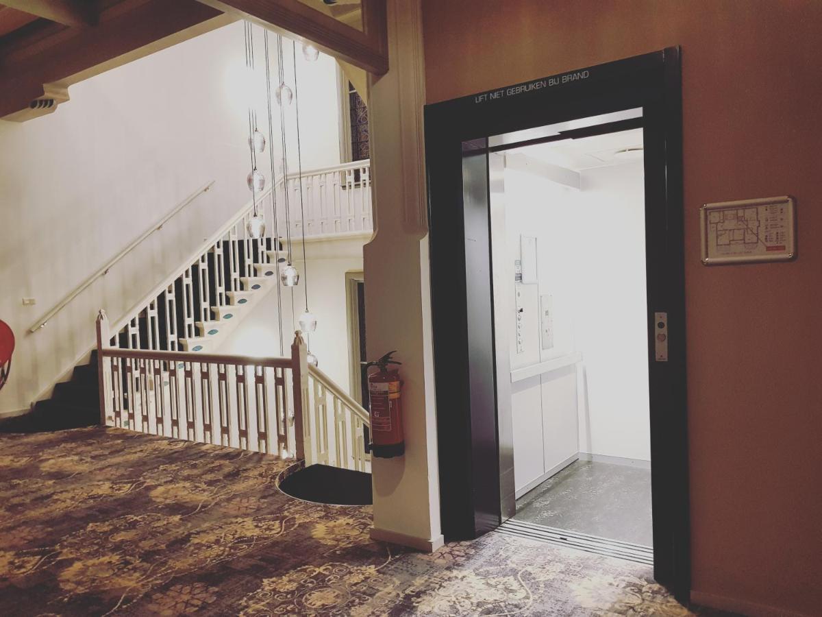 Rijksmonument Hotel De Sprenck ミデルブルグ エクステリア 写真
